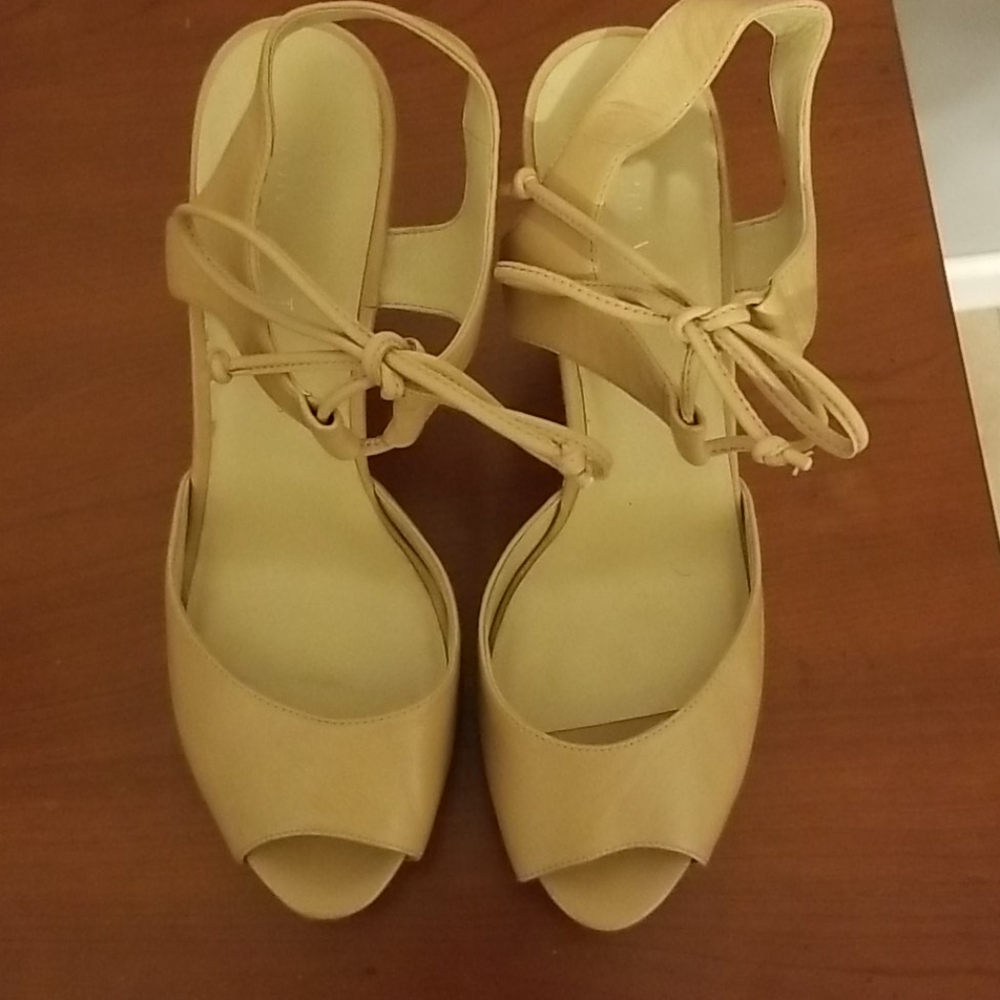 Creme wedged heel